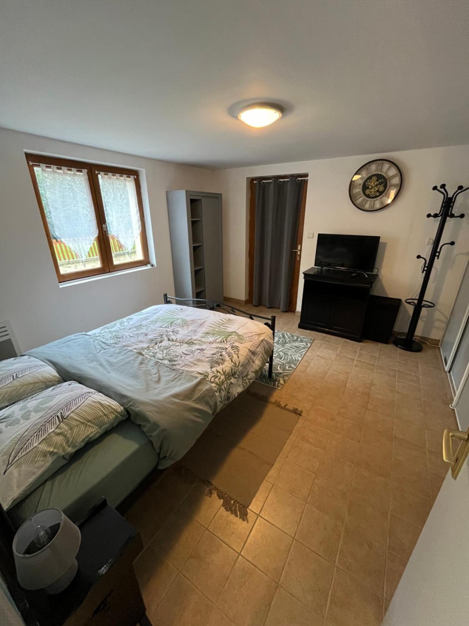 Logement Paisible En Bord De Vienne Bonneuil-Matours Ngoại thất bức ảnh
